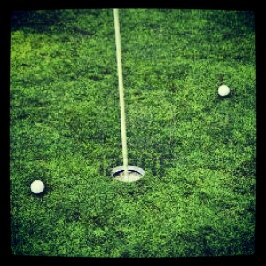 golf dos bolas green